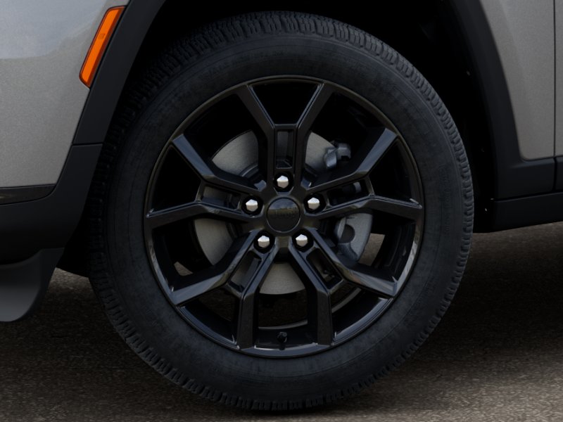 New 2025 Silver Zynith Exterior Paint Jeep Limited image 34