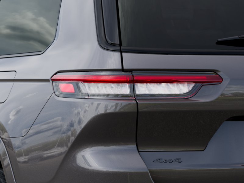 New 2025 Baltic Gray Metallic Clear-Coat Exterior Paint Jeep Summit Reserve image 40