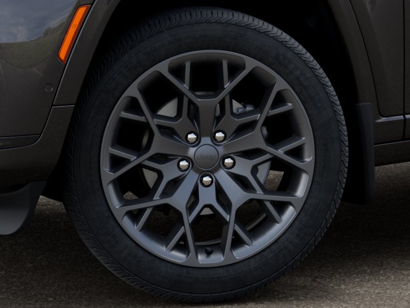 New 2025 Baltic Gray Metallic Clear-Coat Exterior Paint Jeep Summit Reserve image 39