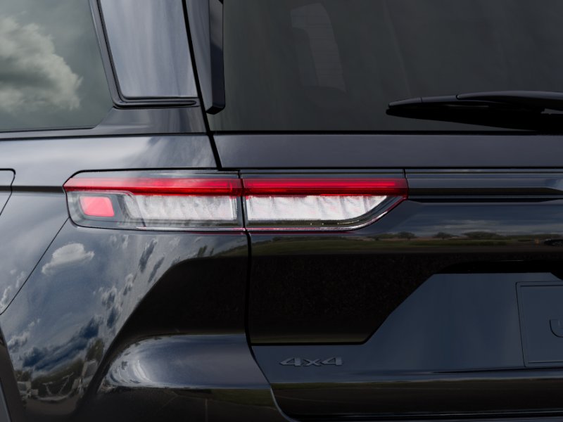New 2025 Diamond Black Crystal Pearlcoat Jeep Altitude X image 35