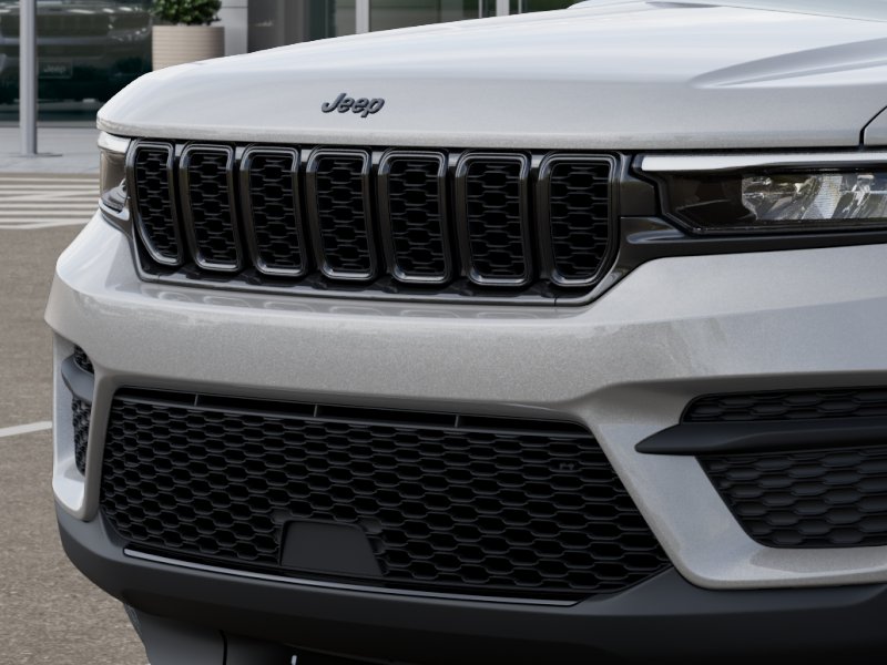 New 2025 Silver Zynith Exterior Paint Jeep  image 23