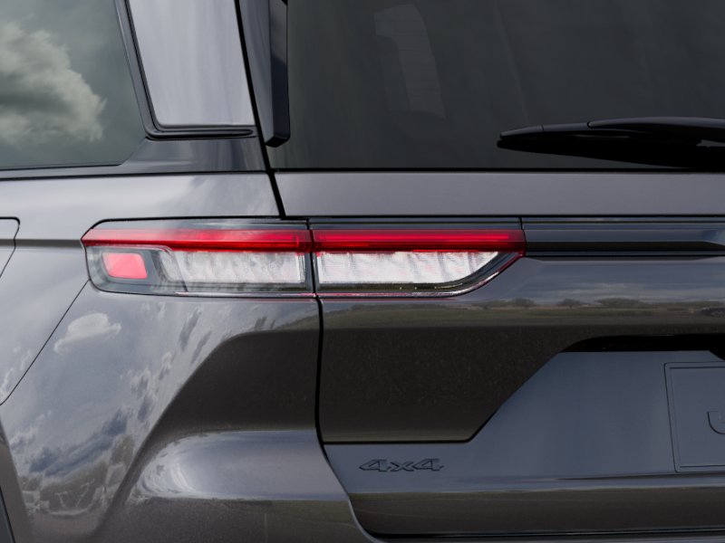 New 2025 Baltic Gray Metallic Clear-Coat Exterior Paint Jeep Laredo image 28