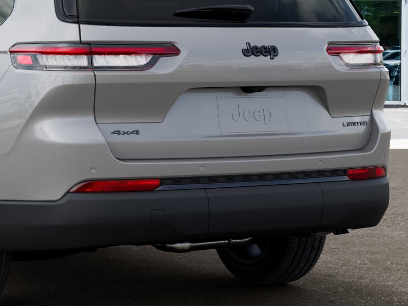 New 2025 Silver Zynith Exterior Paint Jeep Limited image 39