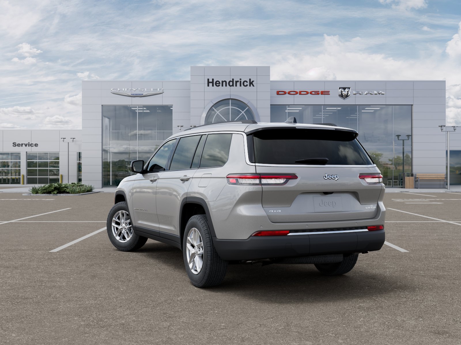 New 2025 Silver Zynith Exterior Paint Jeep Laredo X image 38