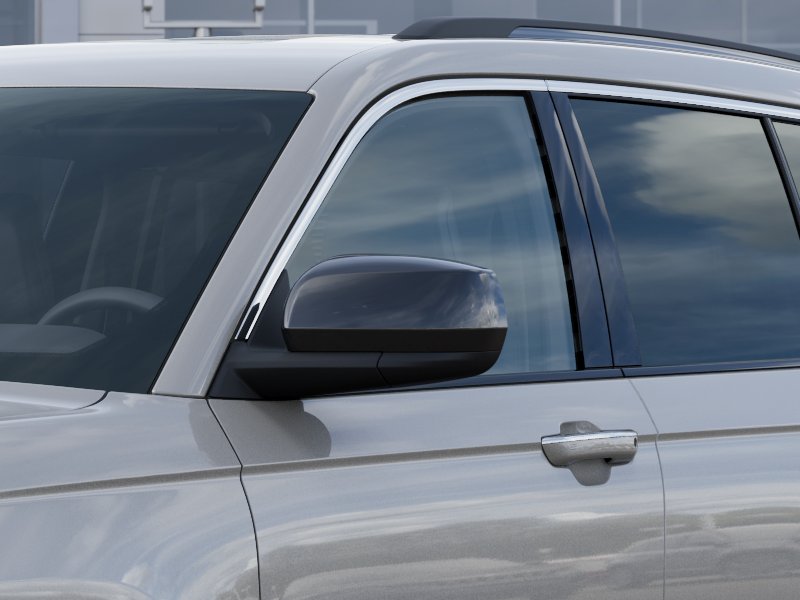 New 2025 Silver Zynith Exterior Paint Jeep Laredo X image 47