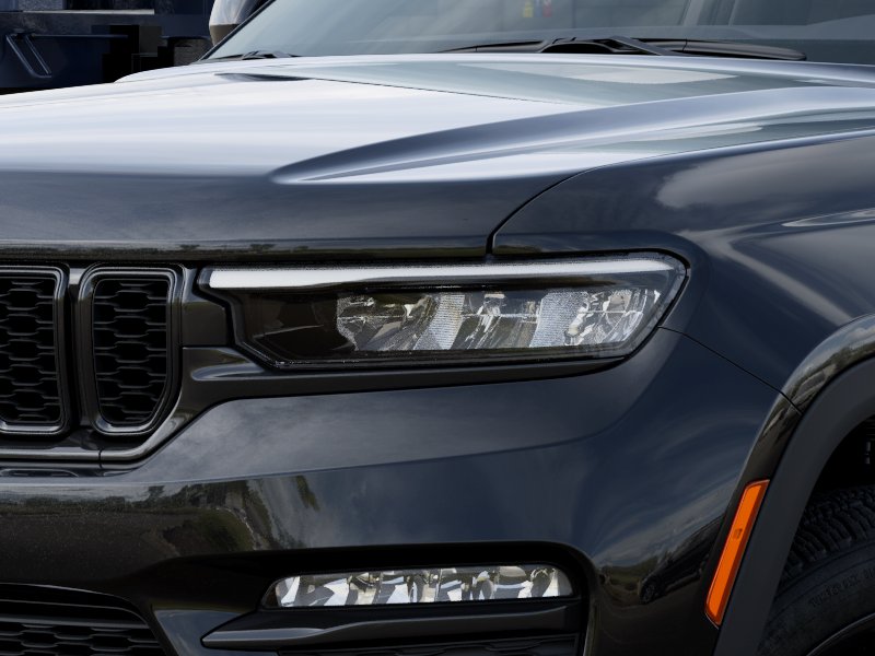 2025 Jeep Grand Cherokee photo 16 of 22