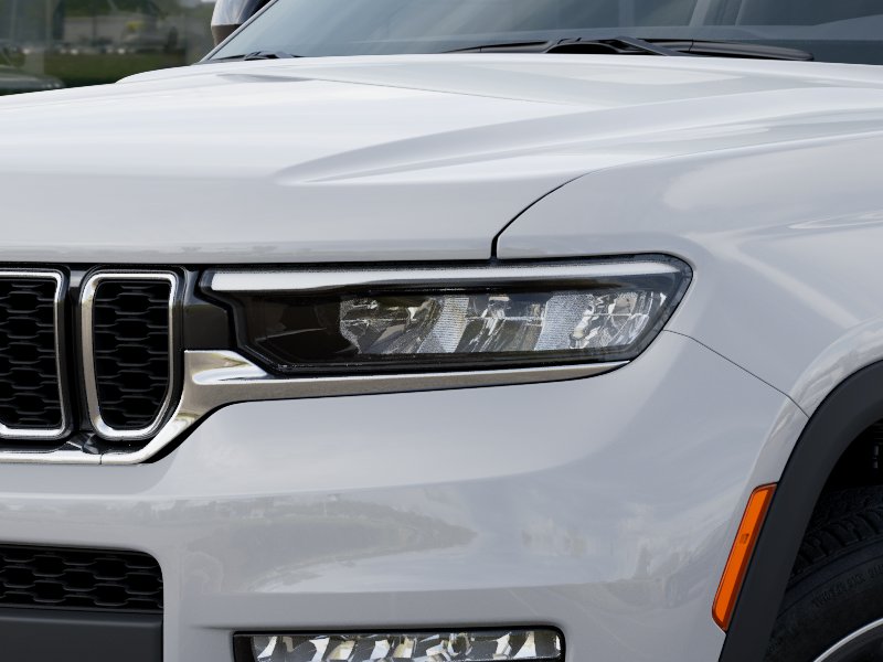 New 2025 Bright White Clear-Coat Exterior Paint Jeep Limited image 31