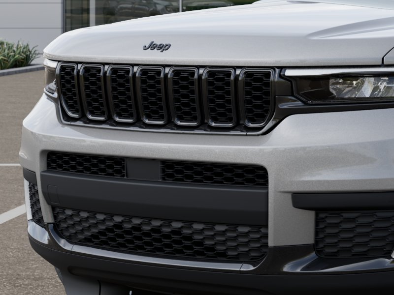New 2025 Silver Zynith Exterior Paint Jeep Altitude X image 77