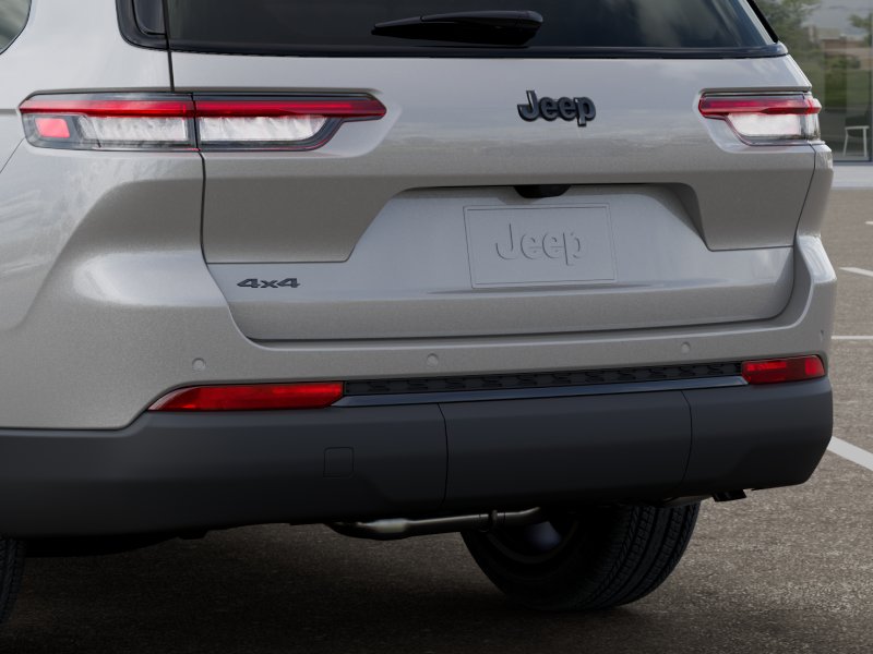 New 2025 Silver Zynith Exterior Paint Jeep Altitude X image 78