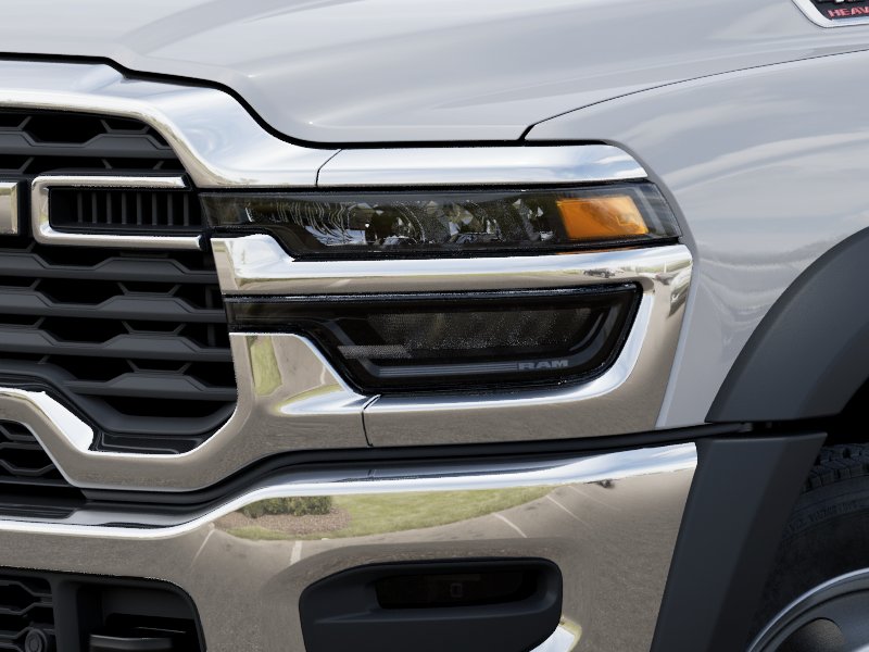 New 2025 Bright White Clearcoat RAM Tradesman image 32