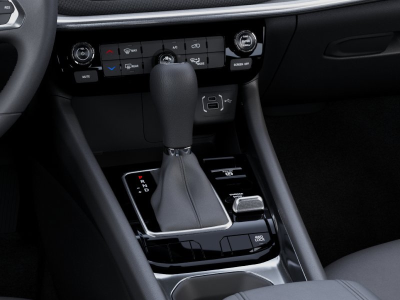 New 2026 Diamond Black Crystal Pearlcoat Jeep Latitude Altitude image 84