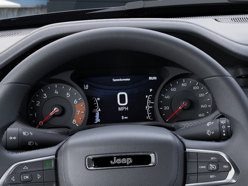 New 2026 Diamond Black Crystal Pearl-Coat Exterior Paint Jeep Latitude image 43