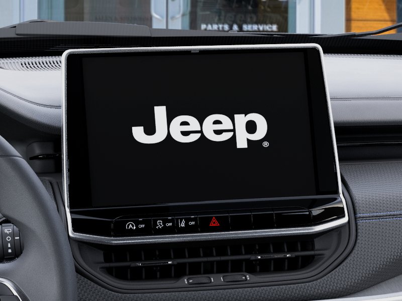 New 2026 Diamond Black Crystal Pearl-Coat Exterior Paint Jeep Latitude image 44