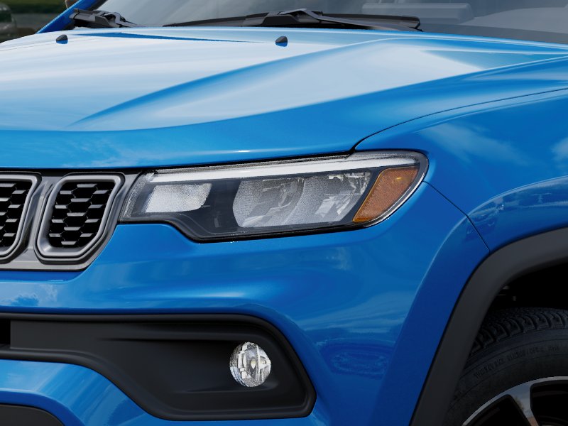 New 2026 Hydro Blue Pearlcoat Jeep Latitude Altitude image 43