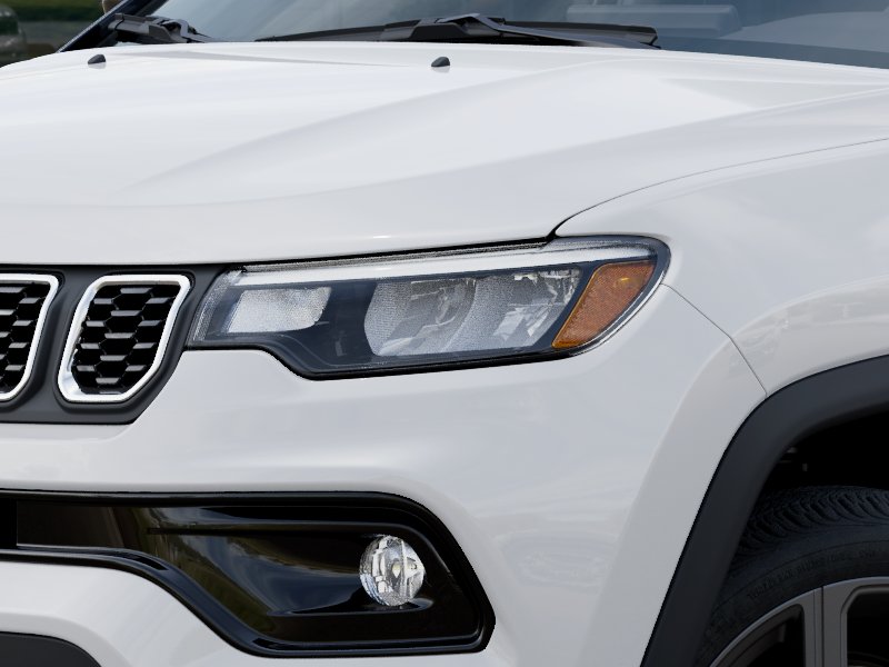 New 2026 Bright White Clear-Coat Exterior Paint Jeep Limited Altitude image 42