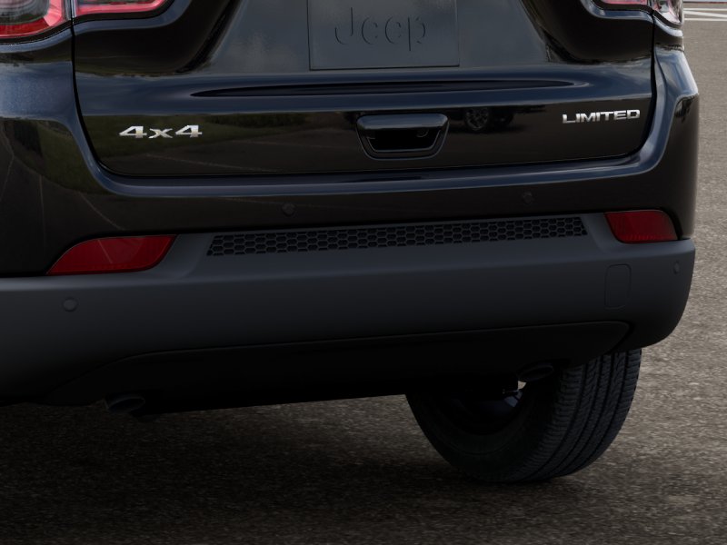 New 2026 Diamond Black Crystal Pearlcoat Jeep Limited image 13