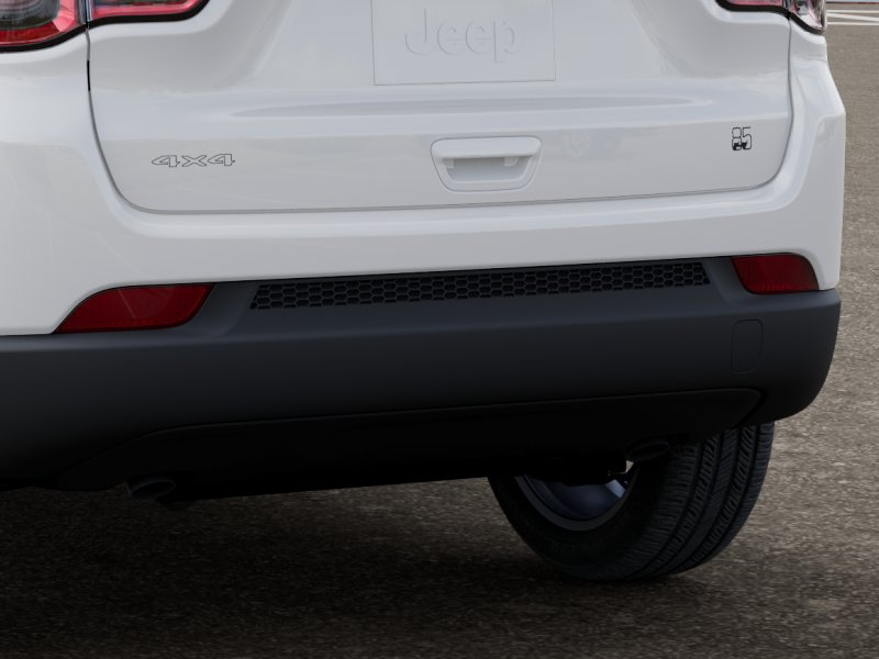 New 2026 Bright White Clear-Coat Exterior Paint Jeep  image 13