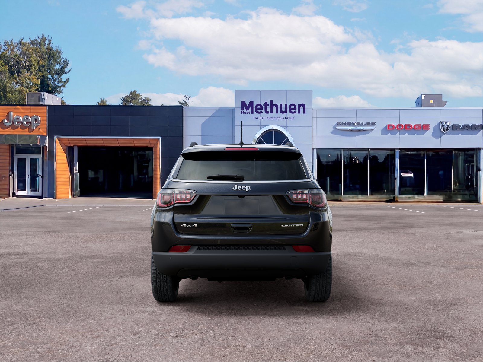 New 2026 Diamond Black Crystal Pearl-Coat Exterior Paint Jeep Limited image 33