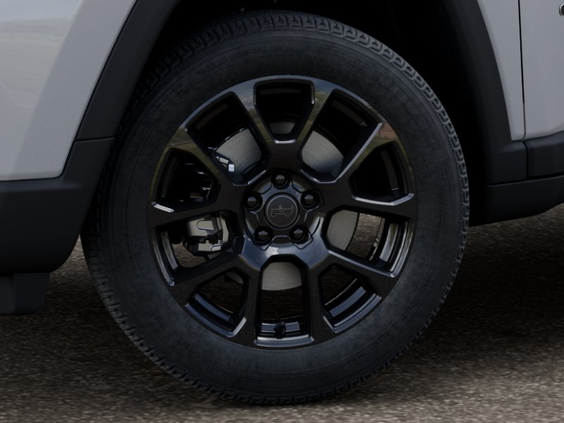 New 2026 Bright White Clear-Coat Exterior Paint Jeep Latitude image 8