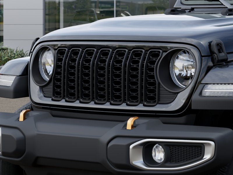 New 2026 Black Clear-Coat Exterior Paint Jeep 85th Anniversary Edition image 47