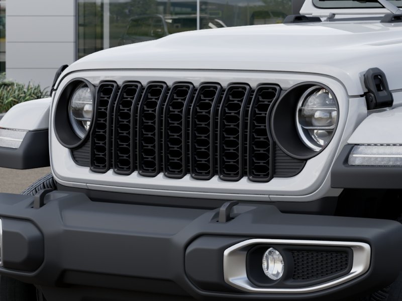 New 2026 Bright White Clear-Coat Exterior Paint Jeep Sahara image 45