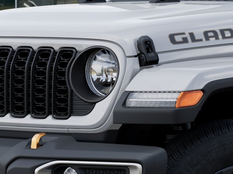 New 2026 Bright White Clear-Coat Exterior Paint Jeep 85th Anniversary Edition image 37
