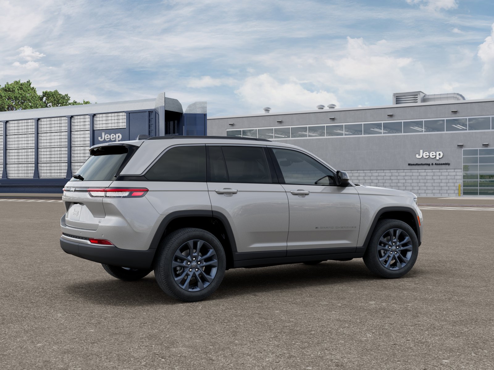 New 2026 Silver Zynith Exterior Paint Jeep 85th Anniversary Edition image 4