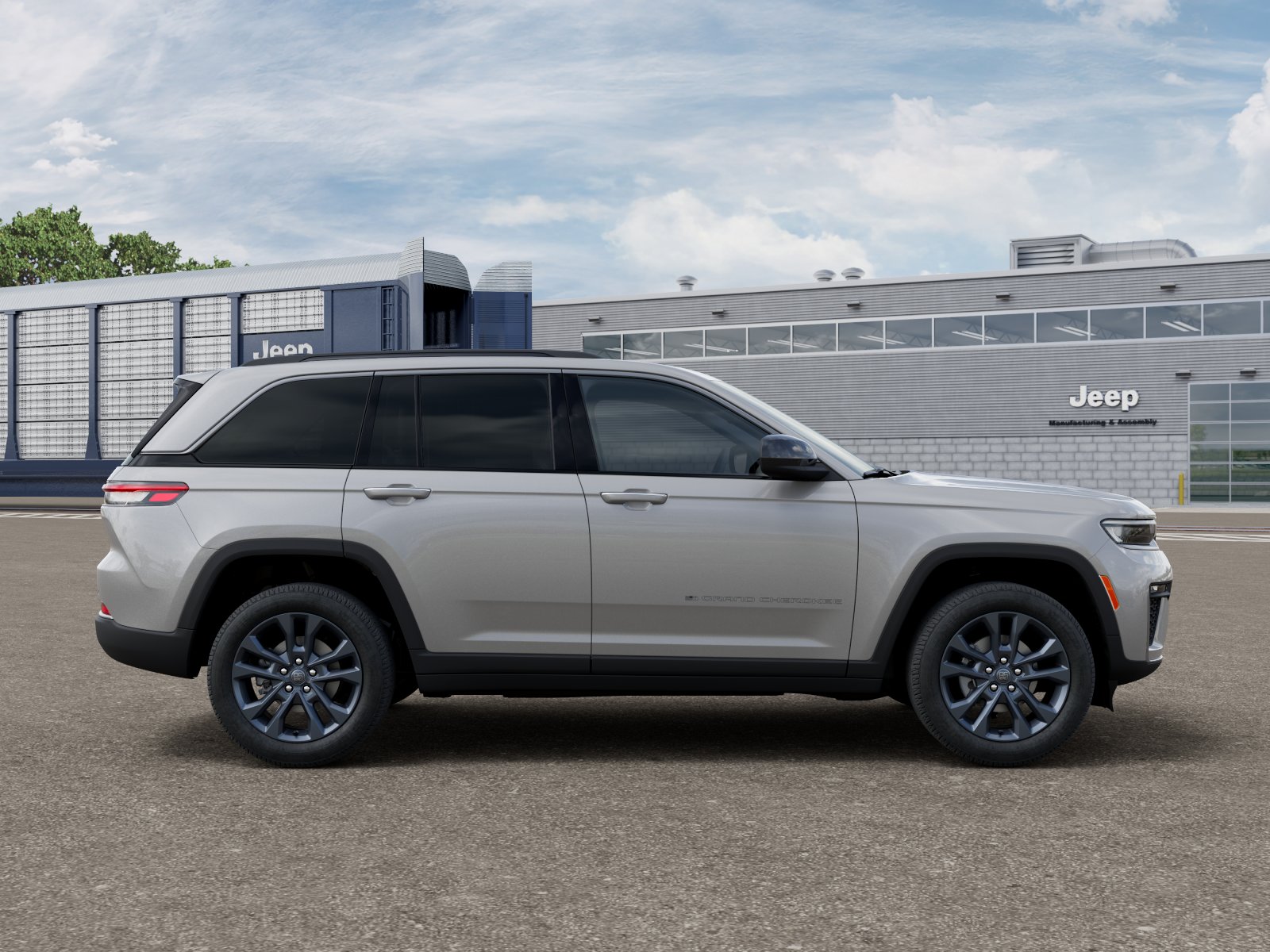 New 2026 Silver Zynith Exterior Paint Jeep 85th Anniversary Edition image 21