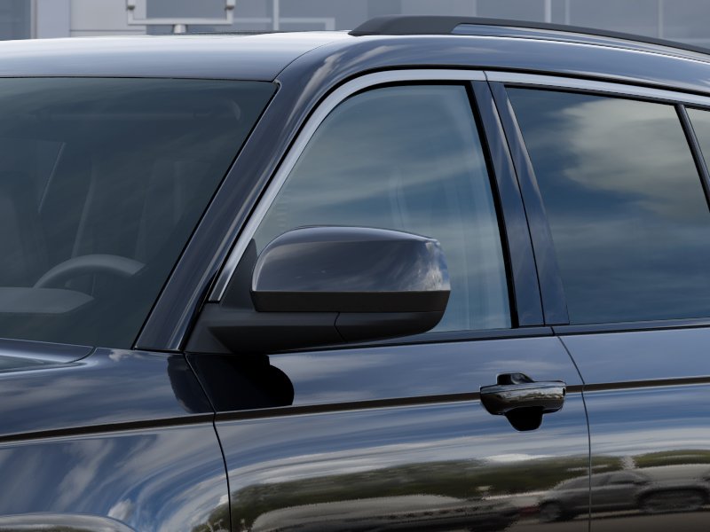 New 2026 Diamond Black Crystal Pearl-Coat Exterior Paint Jeep Laredo Altitude image 48