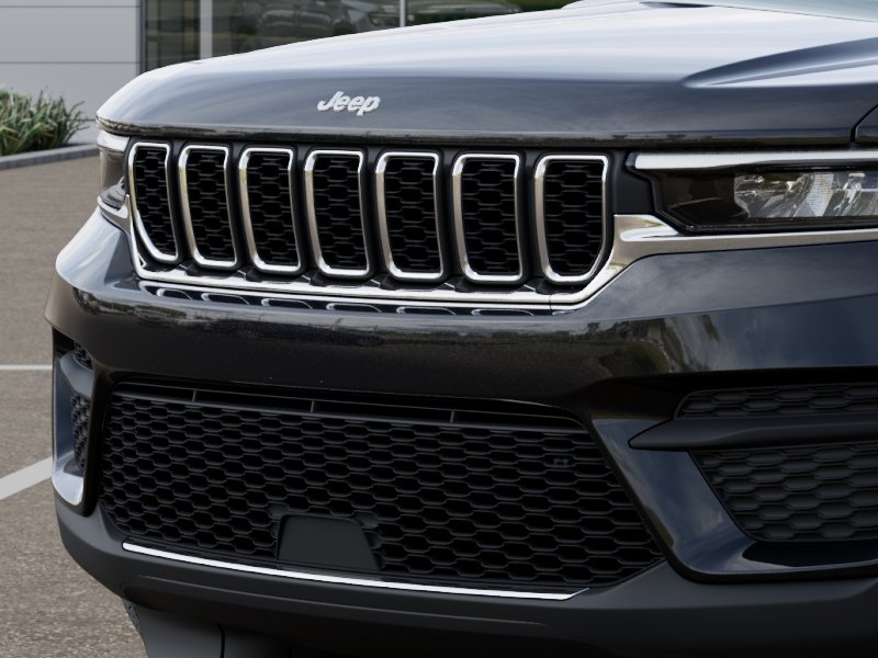 New 2026 Diamond Black Crystal Pearl-Coat Exterior Paint Jeep Laredo X image 45