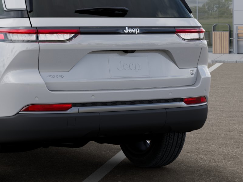New 2026 Bright White Clear-Coat Exterior Paint Jeep 85th Anniversary Edition image 38