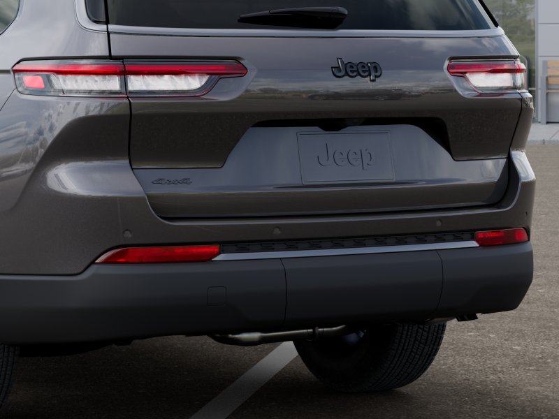 New 2026 Baltic Gray Metallic Clearcoat Jeep Laredo image 13