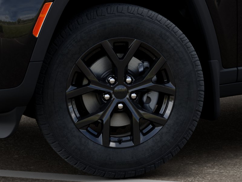 New 2026 Diamond Black Crystal Pearl-Coat Exterior Paint Jeep Laredo Altitude image 58