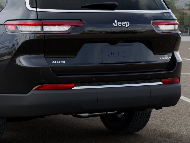 New 2026 Diamond Black Crystal Pearlcoat Jeep Laredo X image 54
