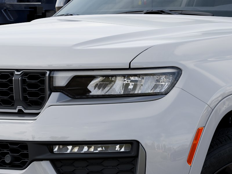 New 2026 Bright White Clear-Coat Exterior Paint Jeep Limited image 10