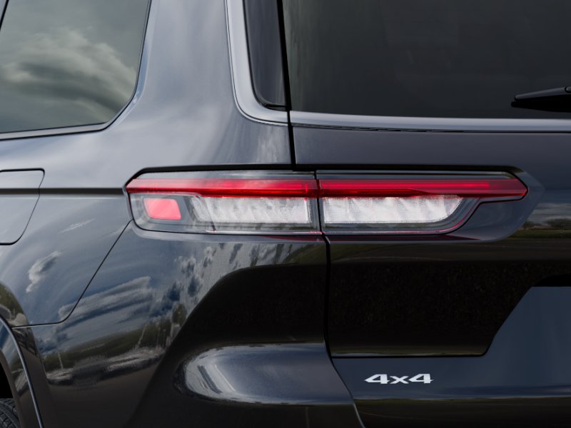 New 2026 Diamond Black Crystal Pearl-Coat Exterior Paint Jeep Limited Reserve image 46