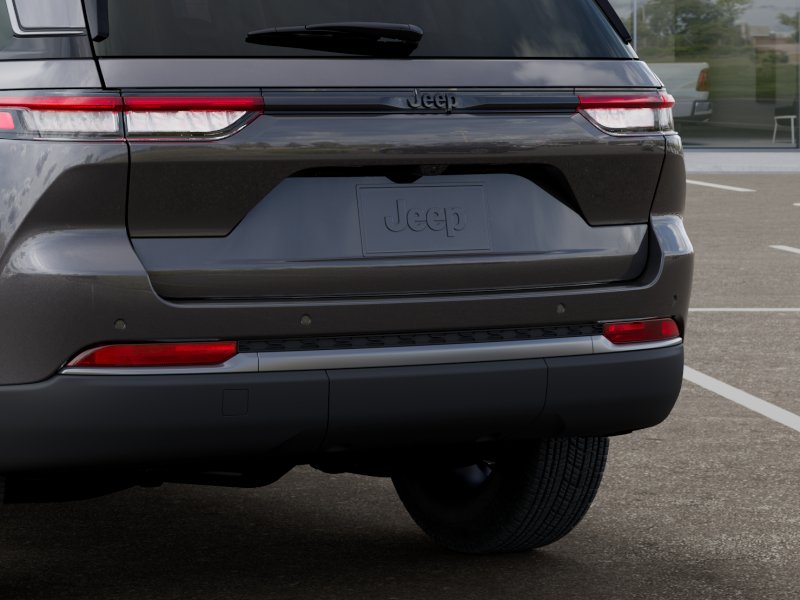 New 2026 Baltic Gray Metallic Clearcoat Jeep Laredo Altitude image 47