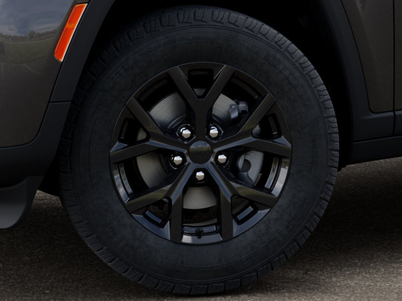 New 2026 Baltic Gray Metallic Clearcoat Jeep Laredo Altitude image 42
