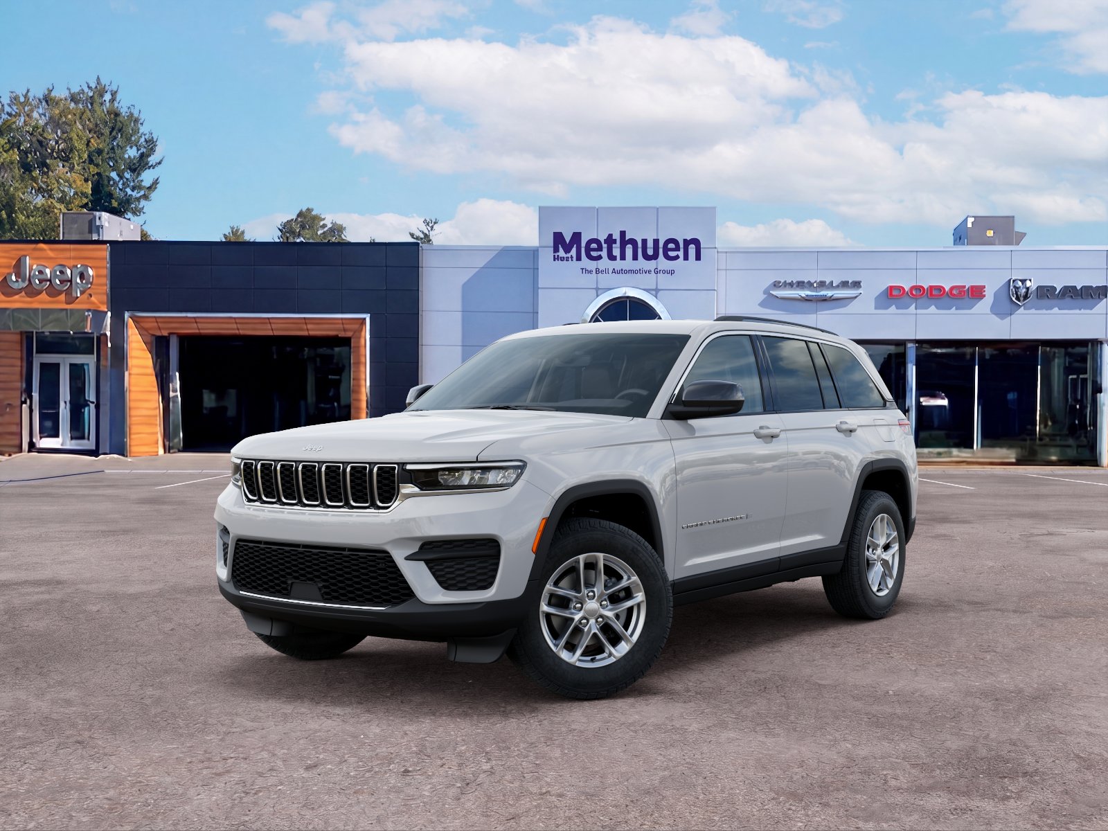 New 2026 Bright White Clear-Coat Exterior Paint Jeep Laredo X image 16