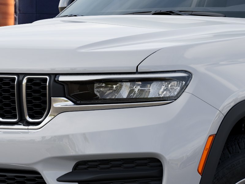 New 2026 Bright White Clear-Coat Exterior Paint Jeep Laredo X image 25
