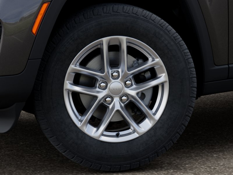 New 2026 Baltic Gray Metallic Clear-Coat Exterior Paint Jeep Laredo X image 8