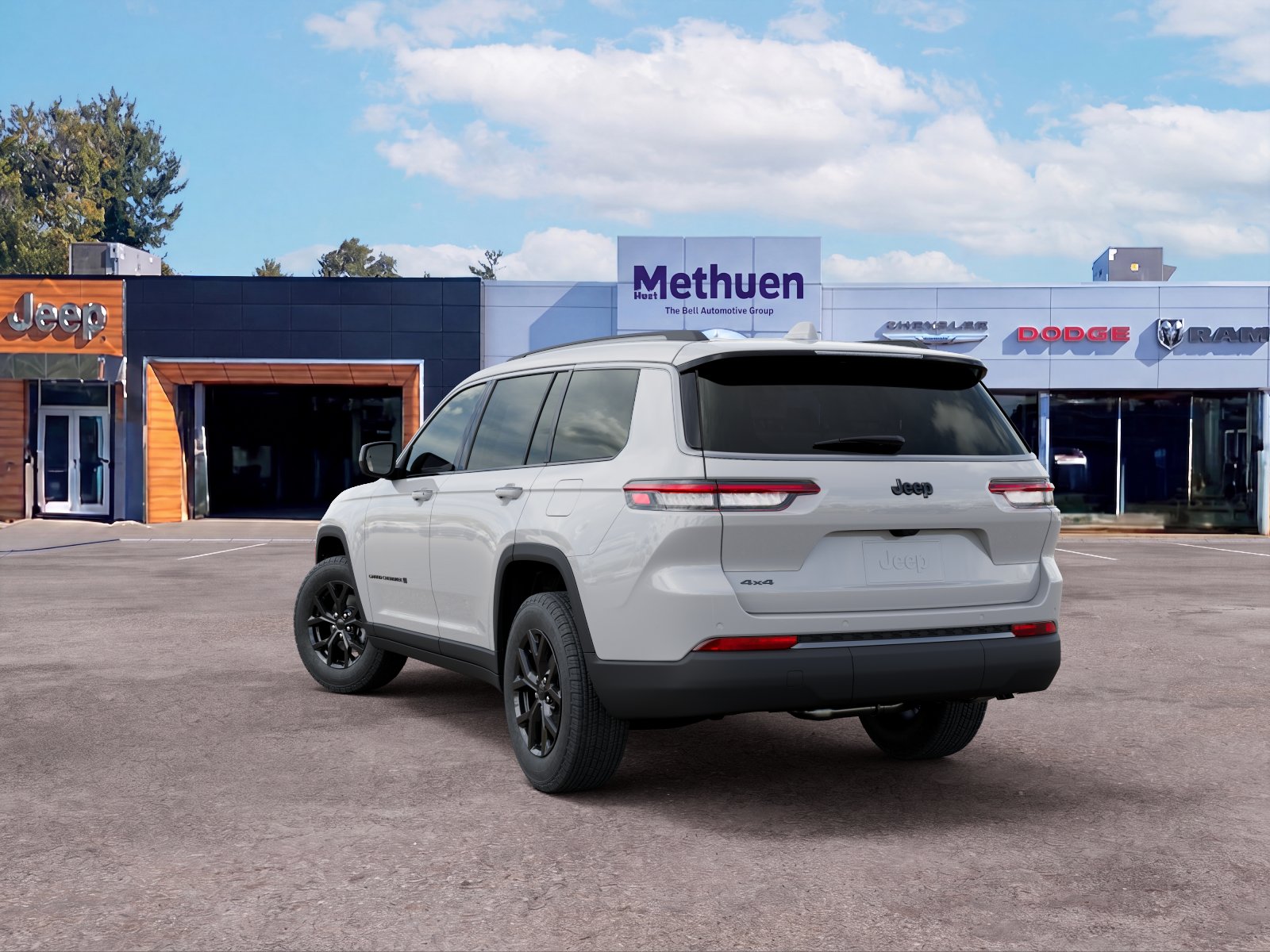 New 2026 Bright White Clear-Coat Exterior Paint Jeep Laredo Altitude image 29