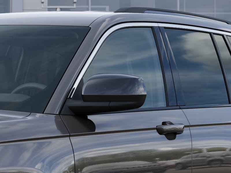 New 2026 Baltic Gray Metallic Clear-Coat Exterior Paint Jeep Laredo X image 39