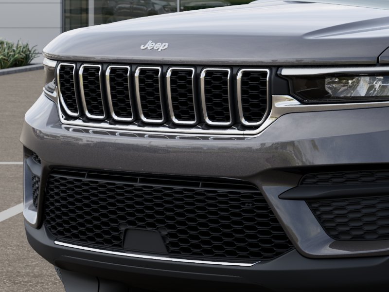 New 2026 Baltic Gray Metallic Clear-Coat Exterior Paint Jeep Laredo X image 38