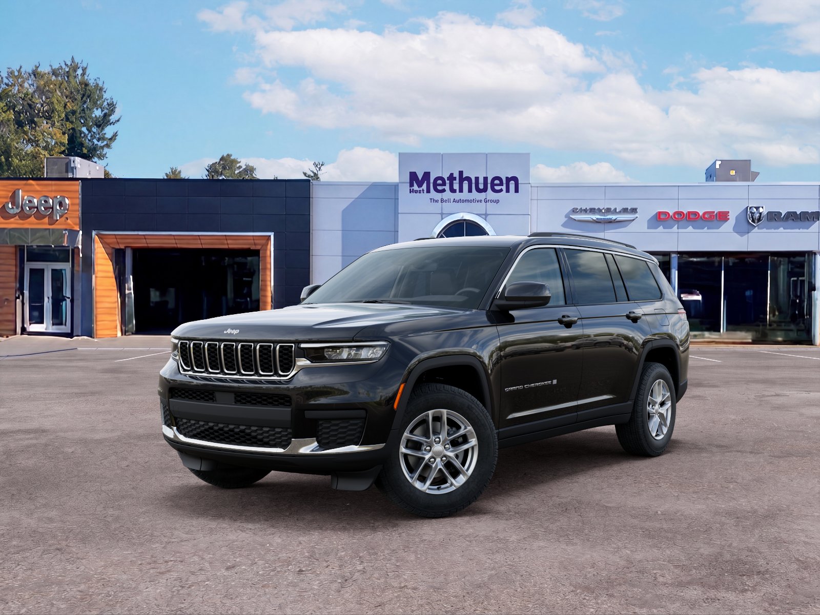 New 2026 Diamond Black Crystal Pearlcoat Jeep Laredo X image 16