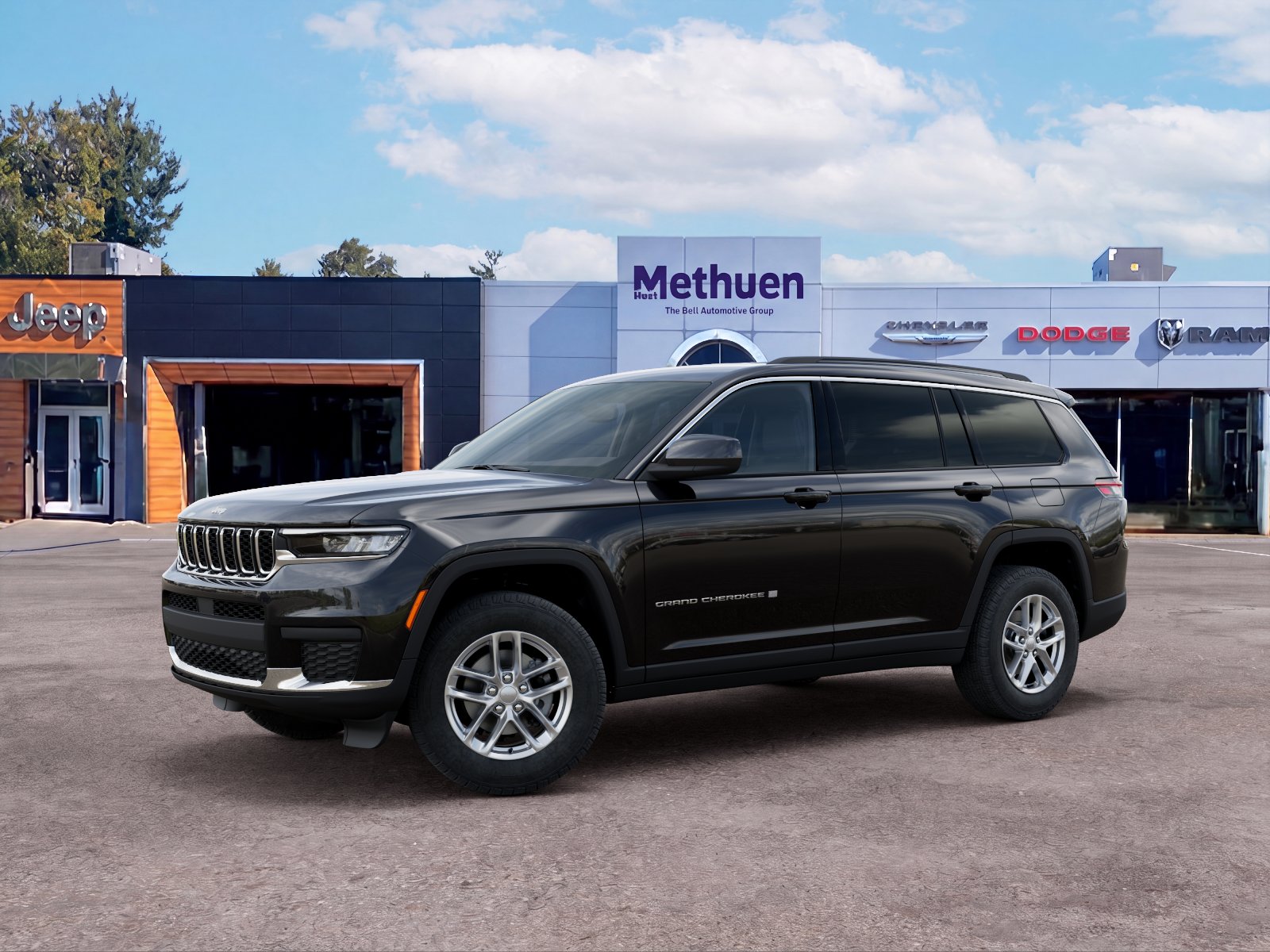 New 2026 Diamond Black Crystal Pearlcoat Jeep Laredo X image 17