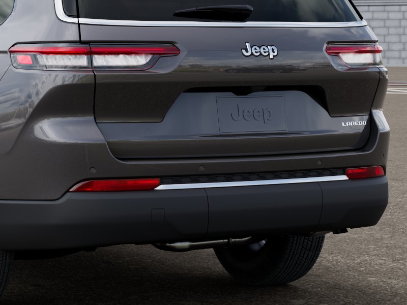 New 2026 Baltic Gray Metallic Clear-Coat Exterior Paint Jeep Laredo X image 13