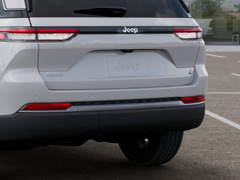 New 2026 Bright White Clear-Coat Exterior Paint Jeep 85th Anniversary Edition image 40