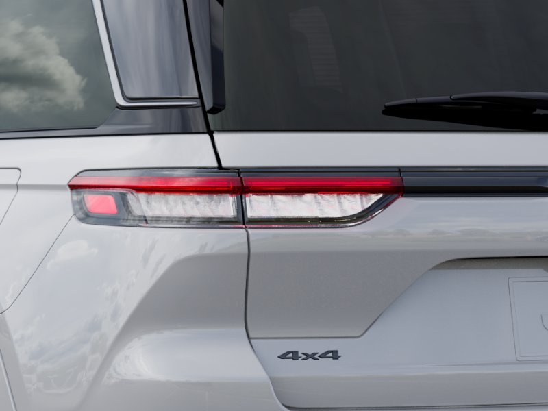 New 2026 Bright White Clear-Coat Exterior Paint Jeep Summit image 9