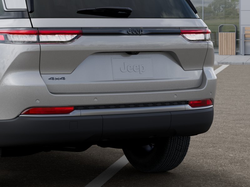 New 2026 Silver Zynith Exterior Paint Jeep GRAND CHEROKEE LAREDO ALTITUDE image 113